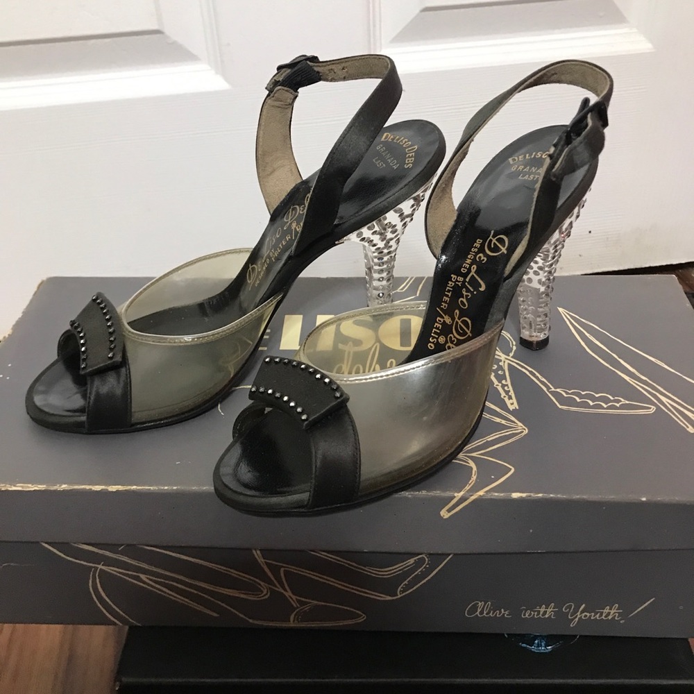 Authentic vintage 1950s heels 👠